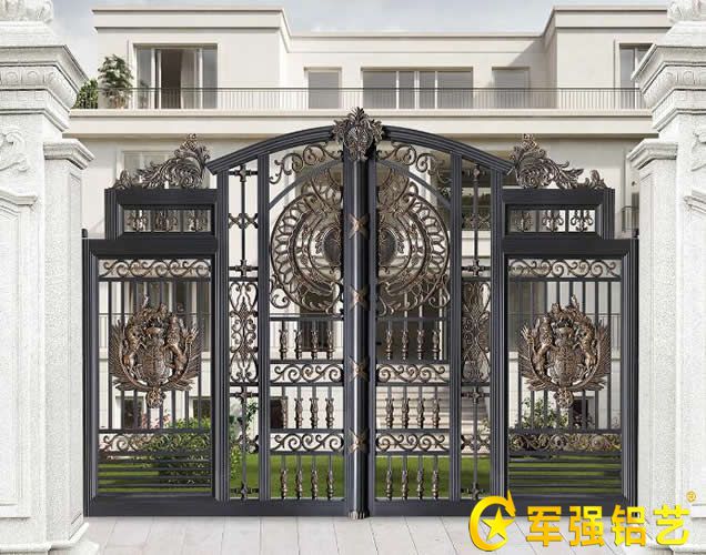鋁藝庭院大門的優(yōu)點以及鋁藝圍欄選擇要點 鋁藝庭院大門的優(yōu)點以及鋁藝圍欄選擇要點